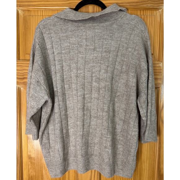 esmara Short Sleeve Sweater Size 12/14 Beige Collared Soft - Picture 2 of 5